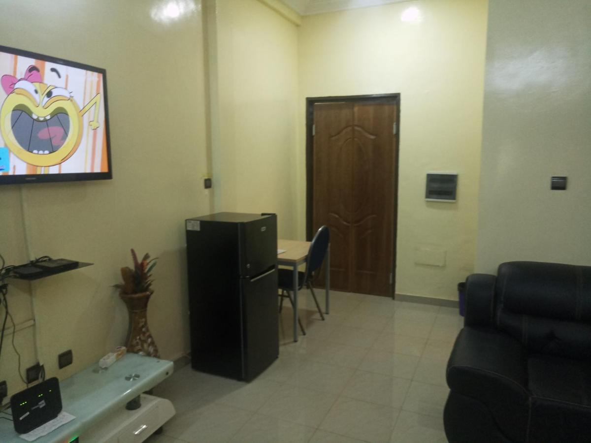 Residence Lynda Prestige วากาดูกู ภายนอก รูปภาพ